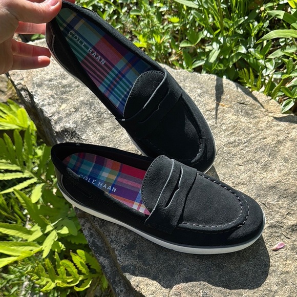 Cole Haan Shoes - Cole Haan Nantucket Penny Loafer size 7.5